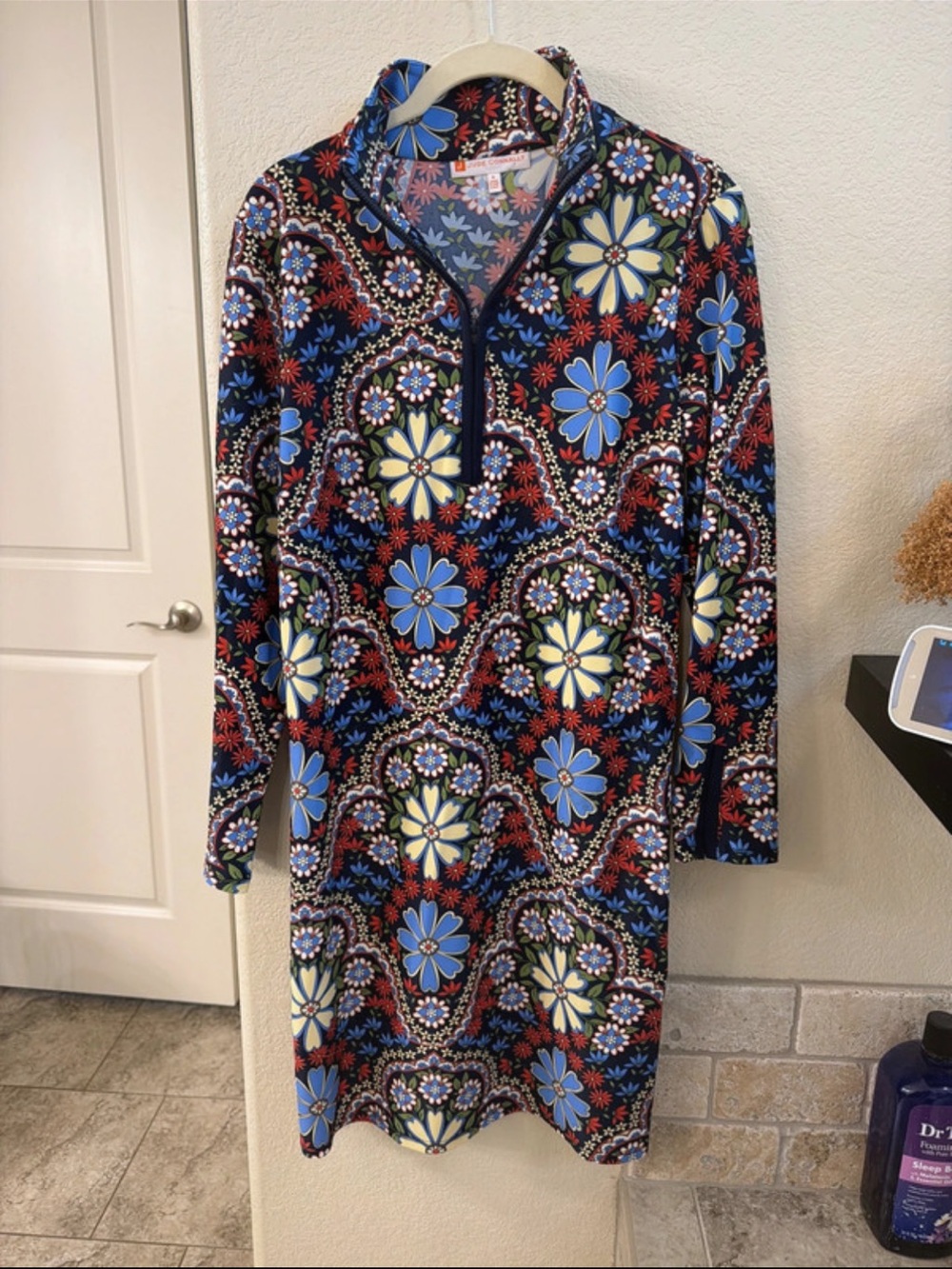 Jude Connally Blue, Black & Cream Floral Long-Sleeve Shift Dress